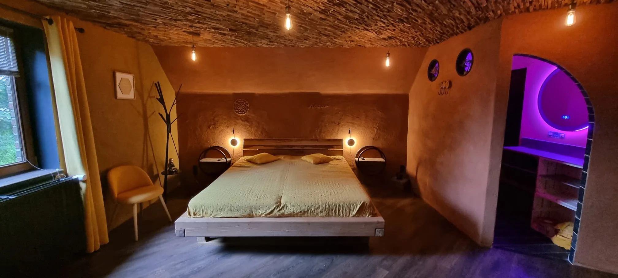 NUITÉE AVEC ACCÈS AU SPA